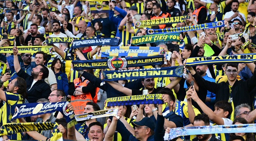 Fenerbahçe taraftarından Ali Koç ve yönetimine istifa çağrısı