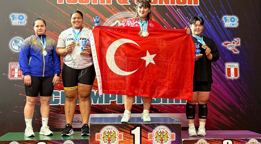 Madalyaları tek tek süpürdü! Milli halterci Fatmagül Çevik dünya şampiyonu!