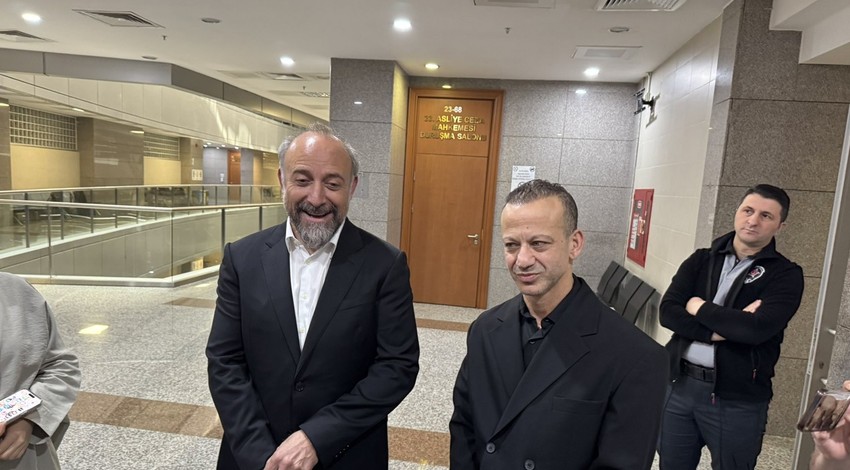Halit Ergenç ve Rıza Kocaoğlu 'yalan tanıklık' davasında mahkemede