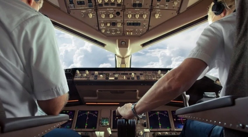 Uçak havada, kokpit boştu! Kimse fark etmeden geçen o 10 dakikada neler yaşandı? Lufthansa seferinde sır gibi geçen dakikalar ortaya çıktı