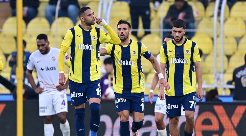 Fenerbahçe- Eyüpspor maçında dikkat çeken anlar! En- Nesyri’den taraftarlara olay tepki