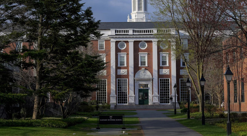 Harvard'ı hedefine alan Trump'a yargı engeli
