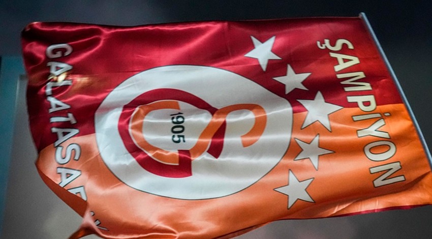 Performansıyla ligi sallamıştı! Şampiyon Galatasaray’a 17 gol, 10 asist yapan golcü! Transfer görüşmesinde 15 milyon euro istediler!