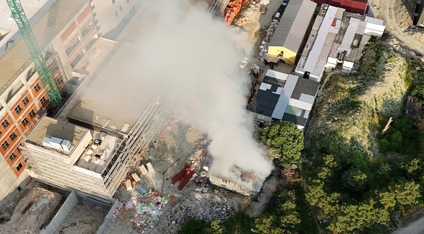İstanbul Üniversitesi'nde korkutan yangın