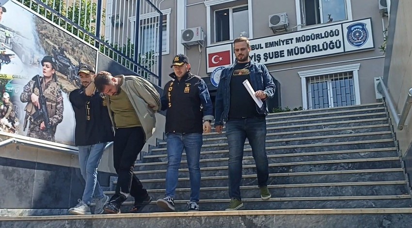 Kağıthane'de seyir halindeki otomobile silahlı saldırının şüphelileri adliyeye sevk edildi!