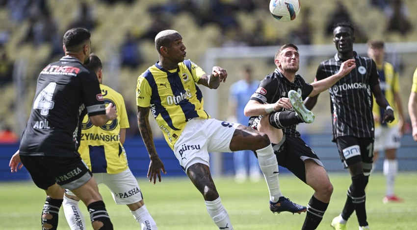 Fenerbahçe sezonu galibiyetle kapattı