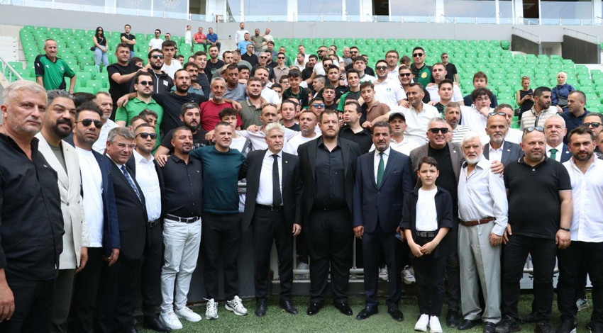 Sakaryaspor yeni başkanını seçti! Yönetim kurulu belli oldu