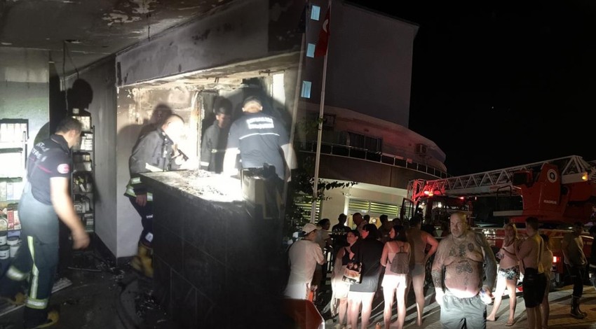 Alanya'da korkutan otel yangını! 622 turist tahliye edildi