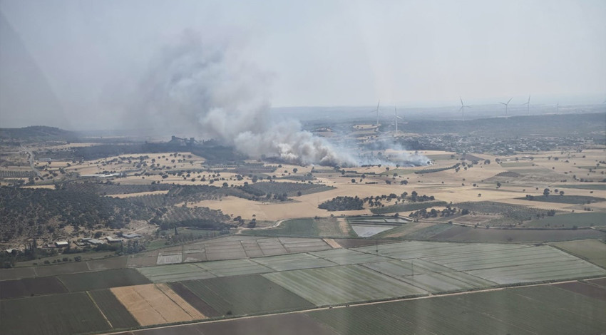 Çanakkale'de tarım arazisindeki yangın söndürüldü