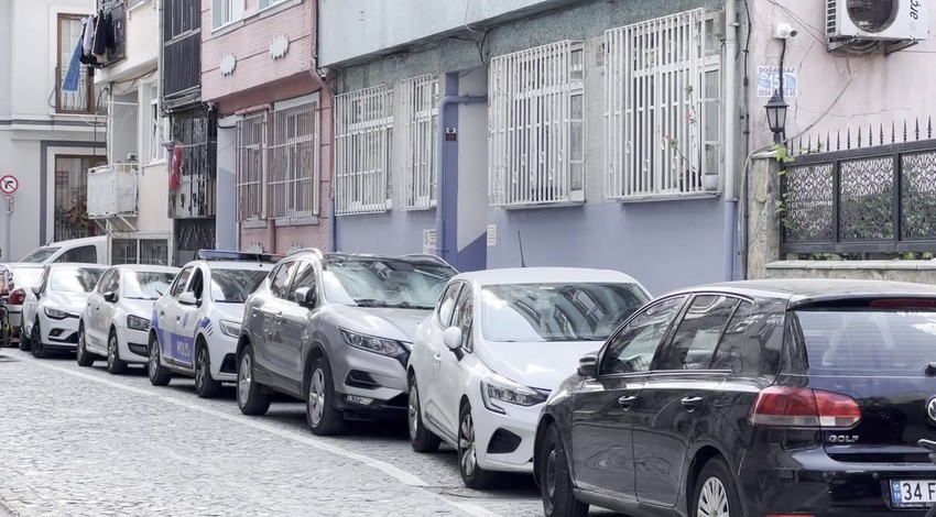 Fatih'te kan donduran olay! Polis memuru dehşet saçtı: Arkadaşını parçalara ayırıp intihar etti