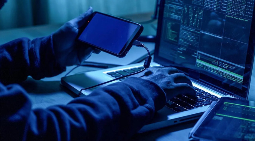 Hediye ettiği telefondan casus yazılım çıktı! Yargıtay kararını verdi