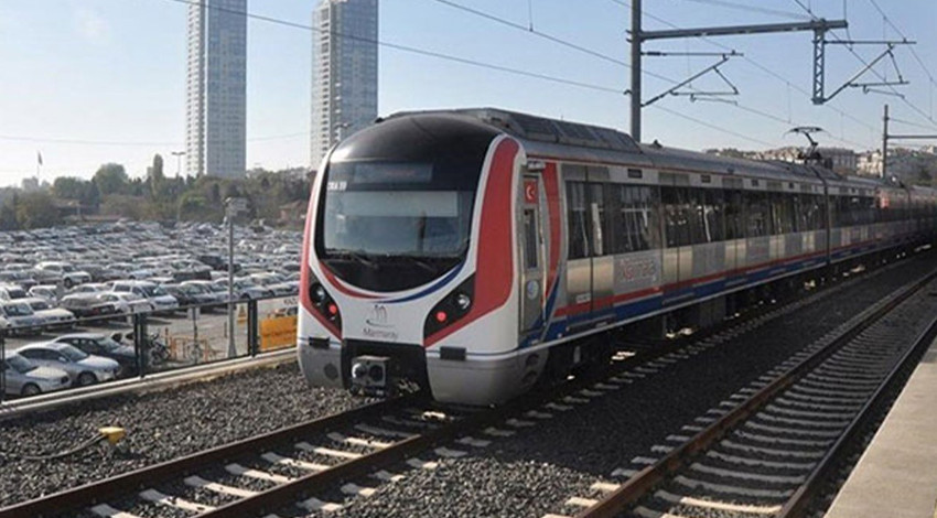 Marmaray’da teknik arıza: Yolcular aktarma yaparak seyahat etti