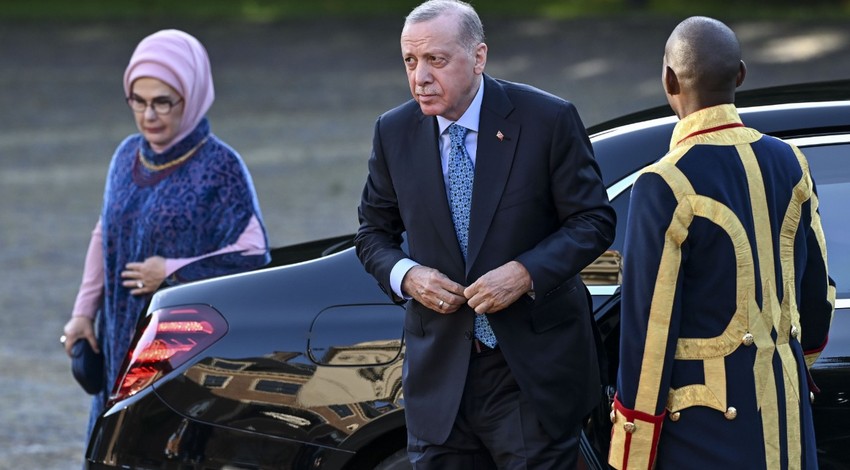 Cumhurbaşkanı Erdoğan Lahey'de! Trump ile görüşecek