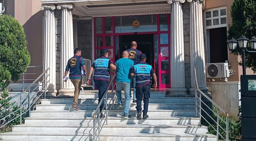 Didim'de rüşvet operasyonu! Hazine arazilerini konum bildirerek göstermiş
