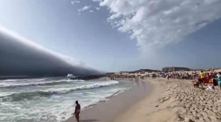 Portekiz sahillerinde “Bulut Tsunamisi” görüntülendi. Plajda panik anları yaşandı