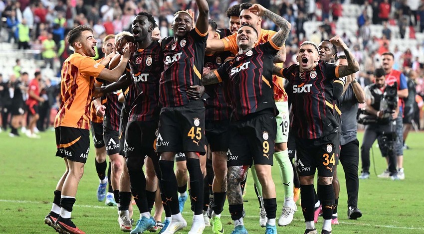 Galatasaray’dan taraftarı sevindiren karar! 20 milyon euroluk yıldızın transferine izin yok! Okan Buruk’un prensi takımda kalıyor