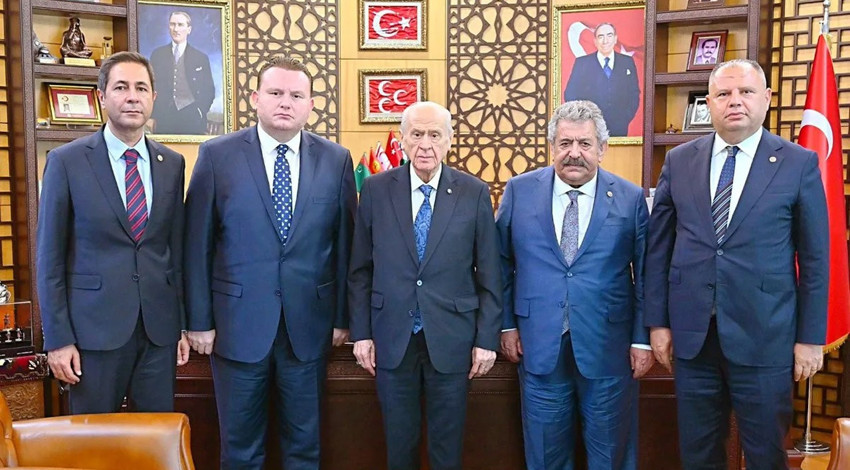 MHP'nin Terörsüz Türkiye komisyonu üyelerinden Bahçeli'ye ziyaret: "Emir ve talimatları aldık"
