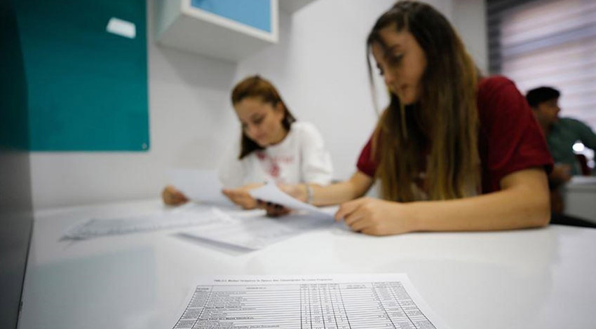 Ön tercih kılavuzu yayımlandı: Üniversite kontenjanlarında düşüş gözlendi!