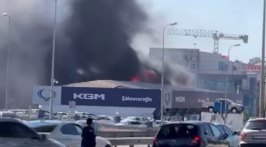 Pendik'te korku dolu anlar! Sıfır araç bayisinde yangın: Çok sayıda ekip sevk edildi