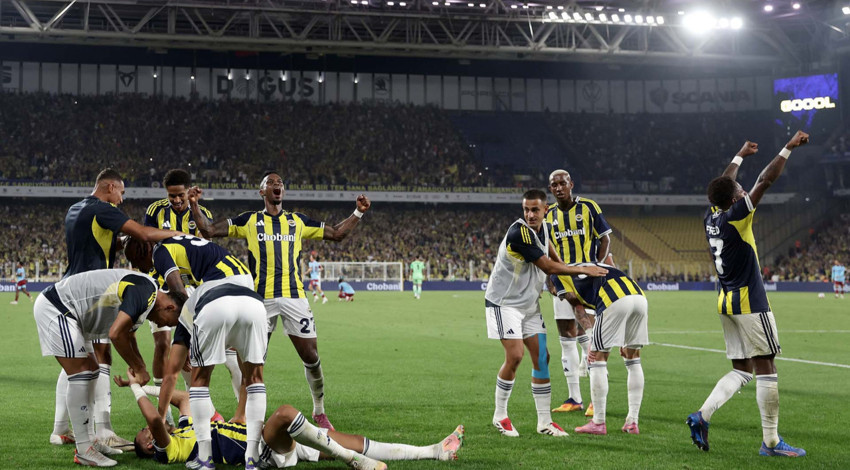 Fenerbahçe’nin Feyenoord galibiyeti Hollanda’yı salladı! “İstanbul cehennemi çılgın, coşkulu ve sağır ediciydİ"