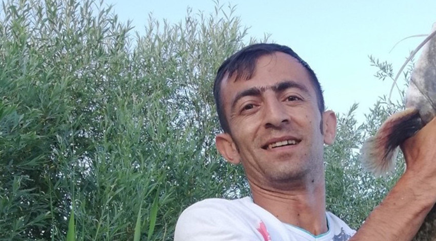 Amatör balıkçı oltasına timsah takıldı sandı, gerçek sudan çıkınca anlaşıldı