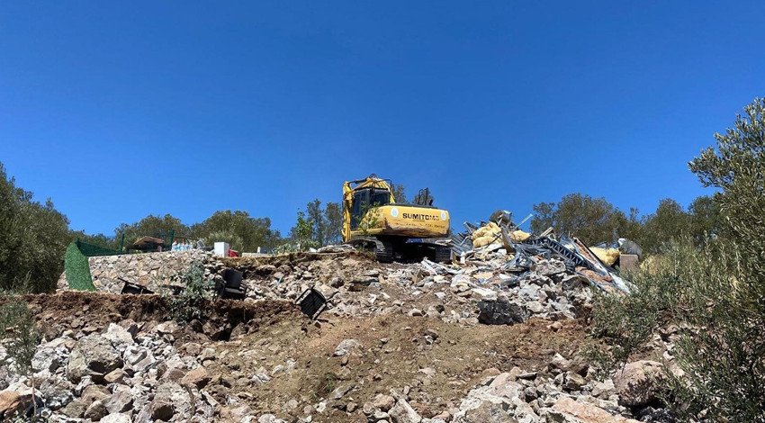 Çanakkale'de 22 kaçak yapının yıkımı gerçekleştirildi