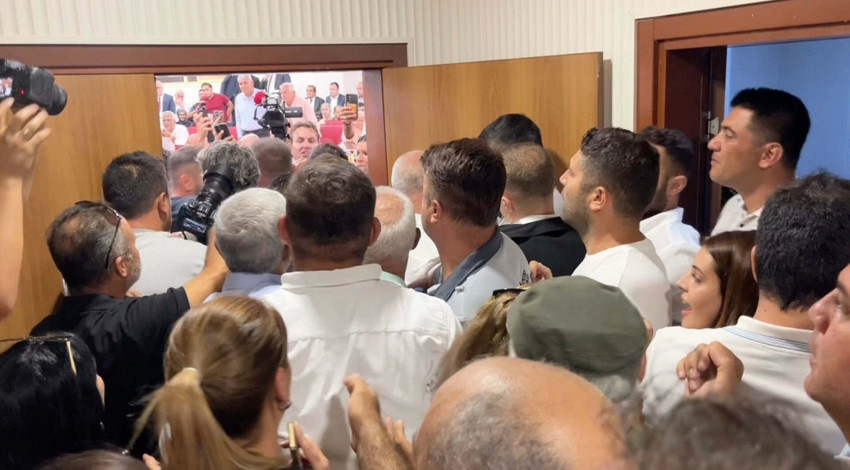 Aydın Büyükşehir Belediye Meclisi’nde gerginlik! Salona polis girdi