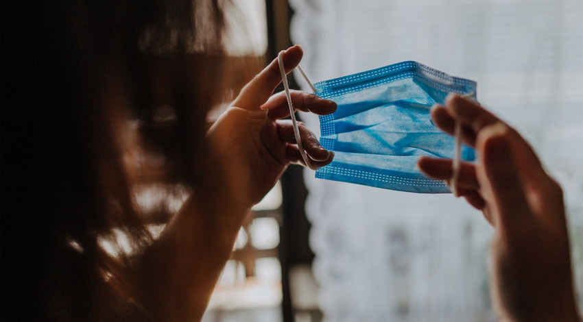 Solunum yolu enfeksiyonlarındaki artış neye işaret ediyor? Koronavirüs geri mi döndü? Göğüs Hastalıkları Uzmanı Prof. Dr. Tevfik Özlü yanıtladı