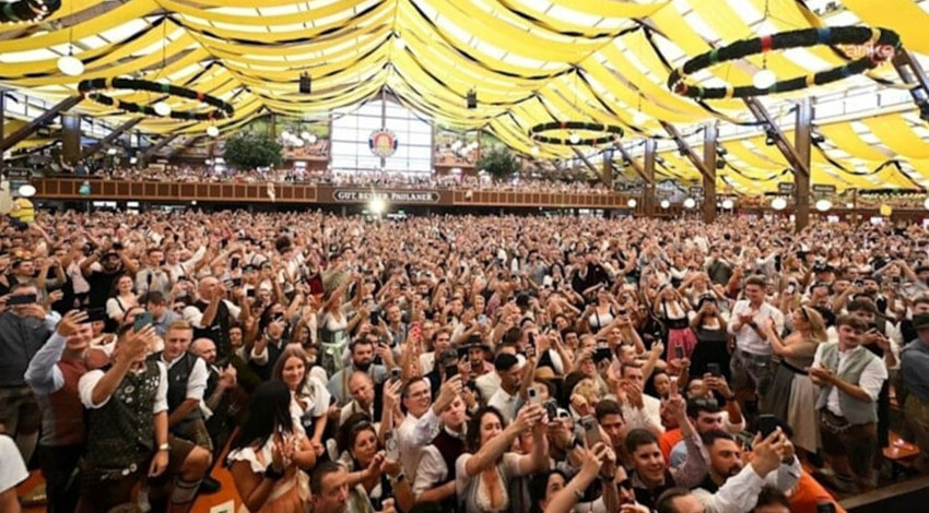 Dünyaca ünlü 'Oktoberfest' festivali rekor fiyatlarla kapılarını açtı!