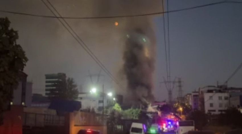 Ümraniye’de mobilya imalathanesi'nde yangın