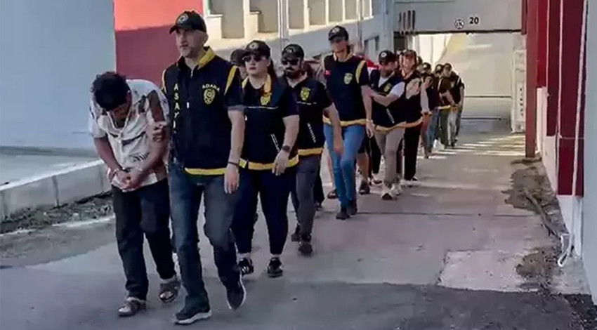 Fuhuş çetesi çökertildi: Onlarca kadın kurtarıldı!