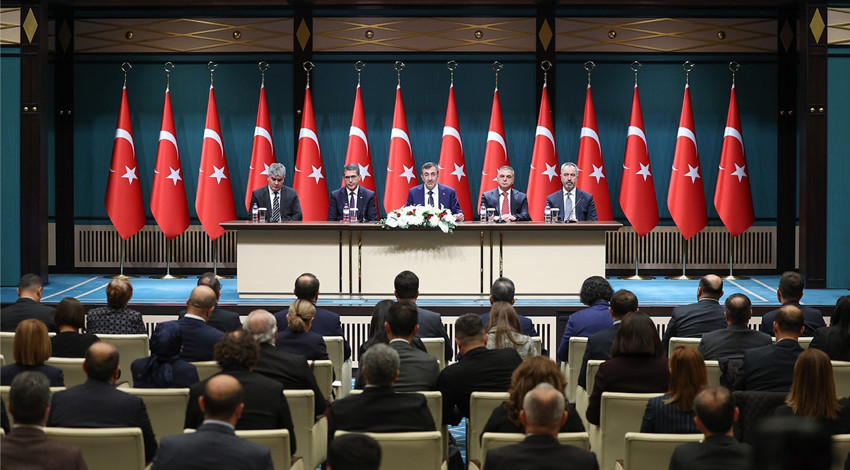 Bugün Meclis'e sunulacak: Detayları Cumhurbaşkanı Yardımcısı Yılmaz açıkladı