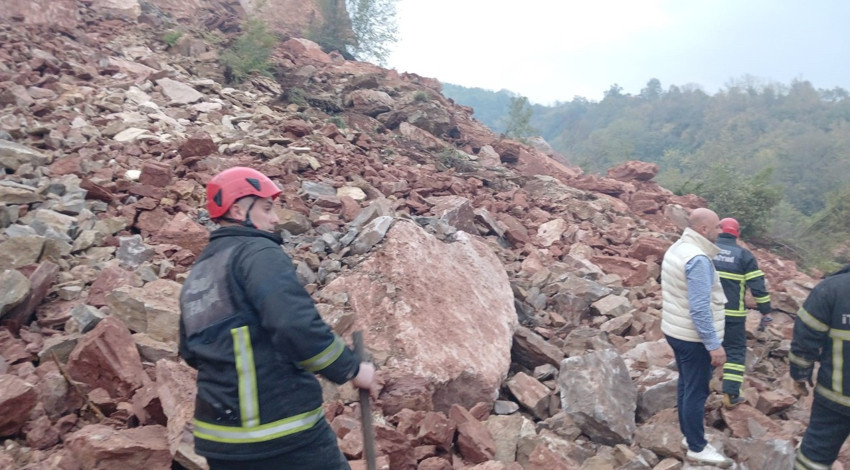 Taş ocağında göçük! Enkaz altında kalanlar var