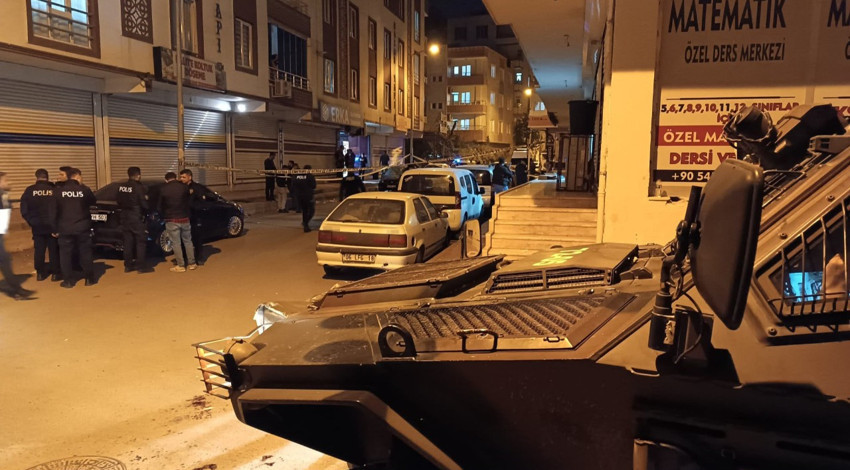 Alacak kavgasında kan aktı! 2 ölü, 3 yaralı