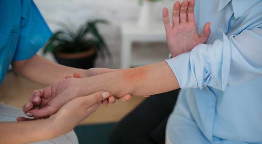 Kış aylarında yapılan en büyük hata: Egzamayı alevlendiriyor!