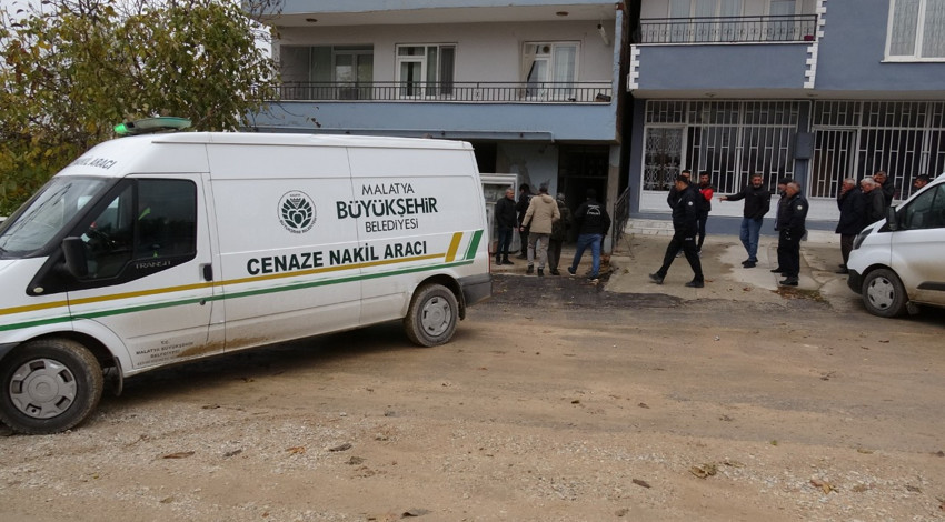 13 yaşındaki çocuk evinde ölü bulundu