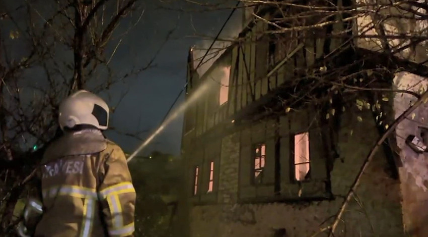 150 yıllık tarihi konakta yangın paniği!