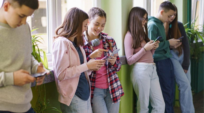 16 yaş altına sosyal medya kararı! 1 Ocak'ta yürürlüğe giriyor