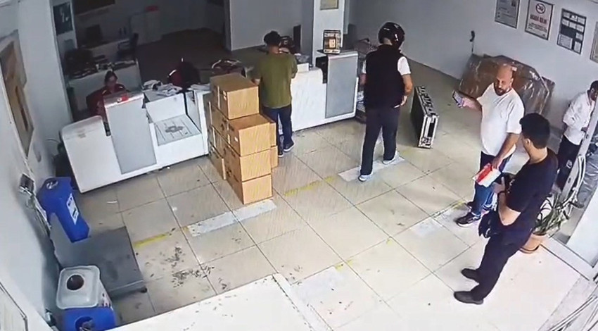 Büyükçekmece'de teslimat koduyla akıl almaz kargo oyunu!