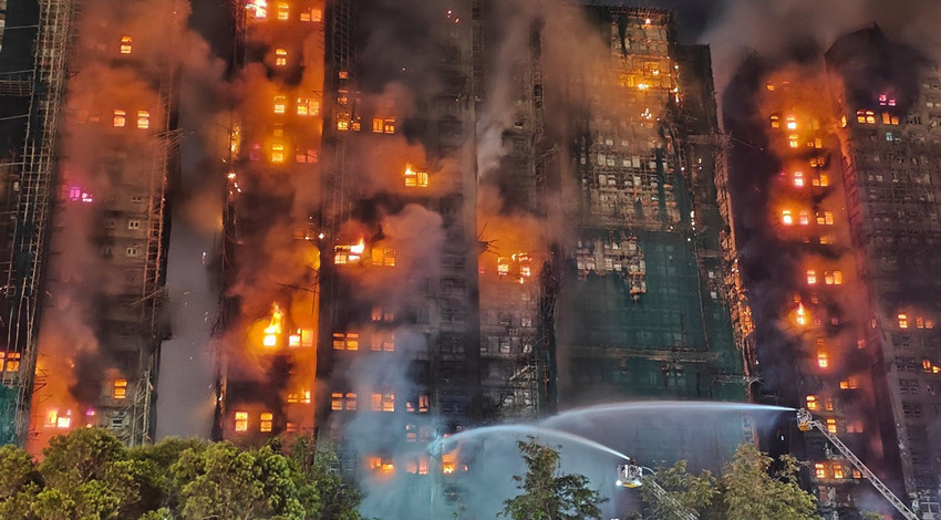 128 kişi hayatını kaybetmişti! Hong Kong’da 3 gün yas ilan edildi