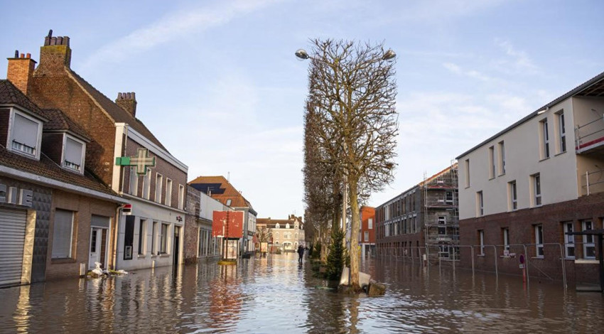 O ülkede turuncu alarm verildi: Sel bekleniyor!