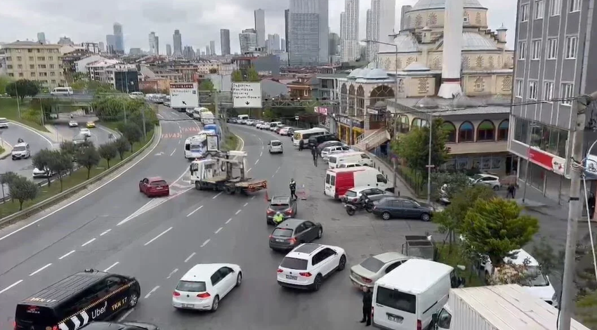 İşçiler 1 Mayıs'ta meydanlarda: Beşiktaş ve Şişli'de gözaltılar var! İşte İstanbul'da son durum - Resim : 7