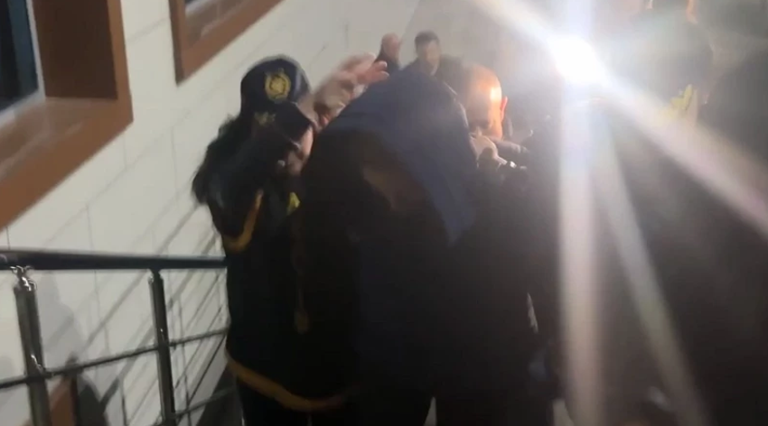 Güllü'nün kızı Tuğyan Ülkem Gülter annesini öldürmekten tutuklandı! - Resim : 3