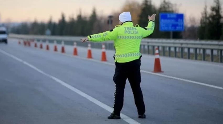 Trafik cezalarını artıran teklifin 10 maddesi kabul edildi: İşte yeni cezalar - Resim : 1