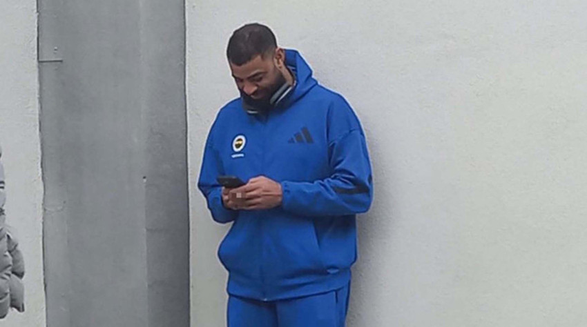 Skandal görüntüsüyle gündeme gelmişti! Fenerbahçe yıldız ismin biletini kesti: Sözleşmesi feshedildi - Resim : 1