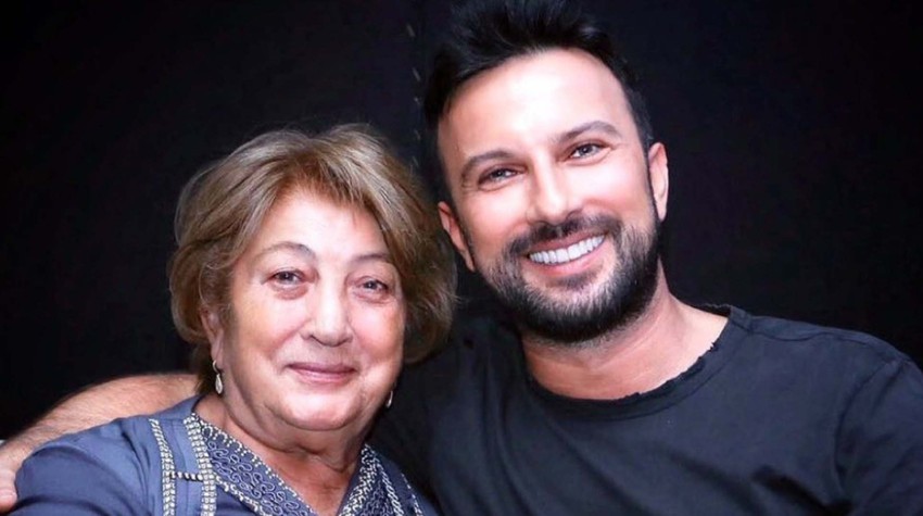 Annesinin ölümüyle sarsılmıştı! Tarkan, konserlerine neden ara vermediğini açıkladı - Resim : 1