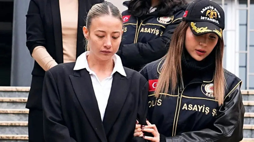Beraat ederek tahliye olmuştu! Aleyna Kalaycıoğlu davanın o ismiyle aynı mekanda görüntülendi - Resim : 1