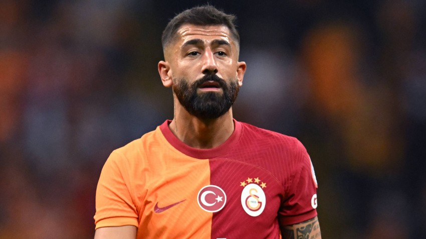 Galatasaray taraftarı, 6-3'lük Az Alkmar yenilgisinin biletini 3.080 milyon euroluk oyuncuya kesti! Takımdan gönderilmesi isteniyor - Resim : 1