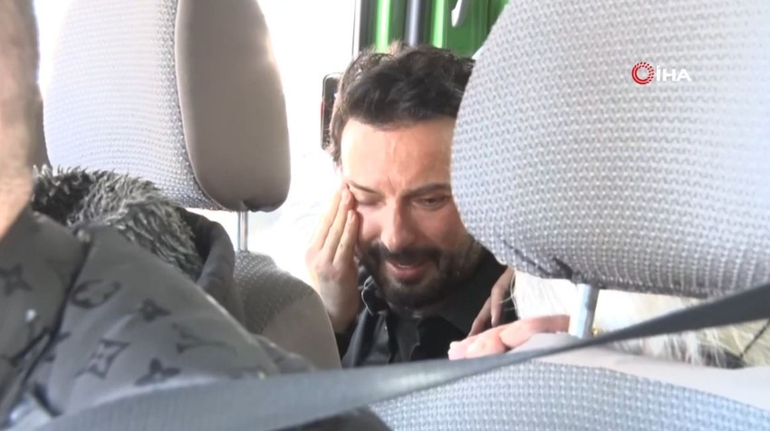 Tarkan'ın annesi Neşe Tevetoğlu'na veda! Gözyaşlarına boğuldu - Resim : 4