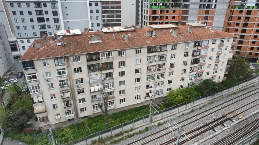 İstanbul'da deprem sonrası boşaltılan evler havadan görüntülendi! - Resim : 1